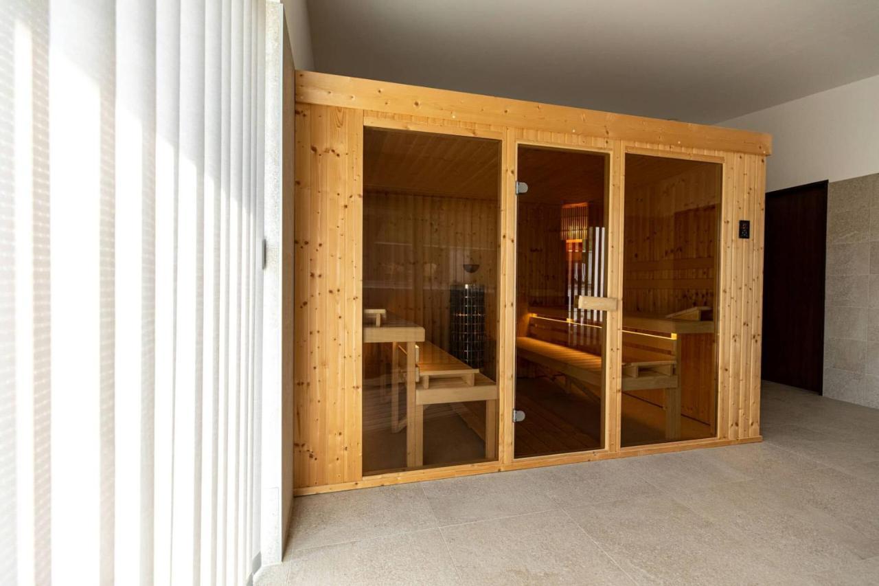 Aszuvilag Rezidencia With Sauna & Jacuzzi Legyesbenye Exterior foto