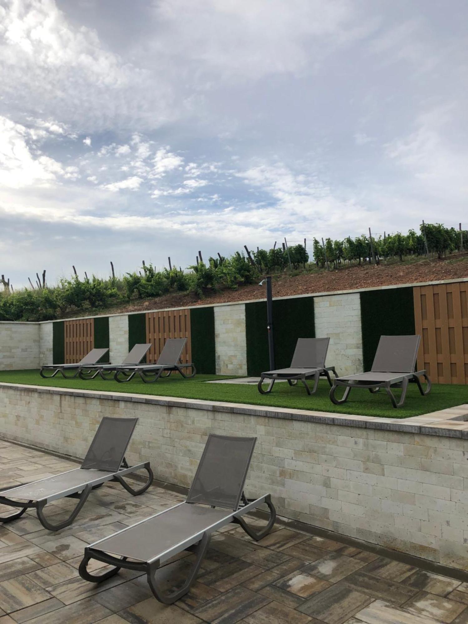 Aszuvilag Rezidencia With Sauna & Jacuzzi Legyesbenye Exterior foto