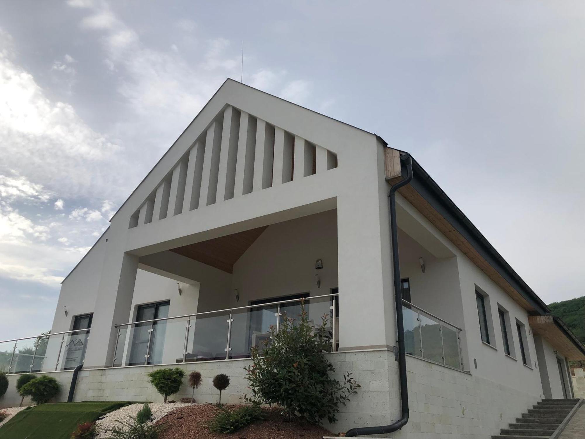 Aszuvilag Rezidencia With Sauna & Jacuzzi Legyesbenye Exterior foto